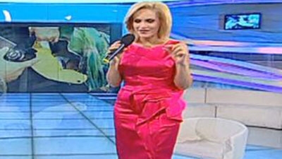 Vrei sa dai jos 23 de kilograme in timp record? Fa si tu ca Gabi Firea! Uite ce dieta tine si cum a slabit!