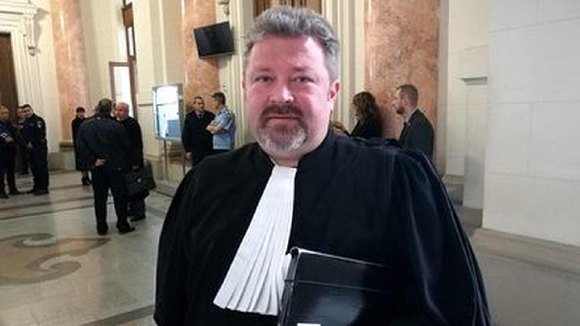 Judecătorul Tudoran se agaţă cu dinţii de dosarul în care s-a antepronunţat, după ce a dat condamnări grele în lotul "Popoviciu-Băneasa"! Avocatul Bogdan Micu l-a recuzat:”Instanta a cerut o evaluare…”