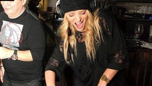 Delia Matache s-a reprofilat! Vezi ce pasiune noua are blondina!