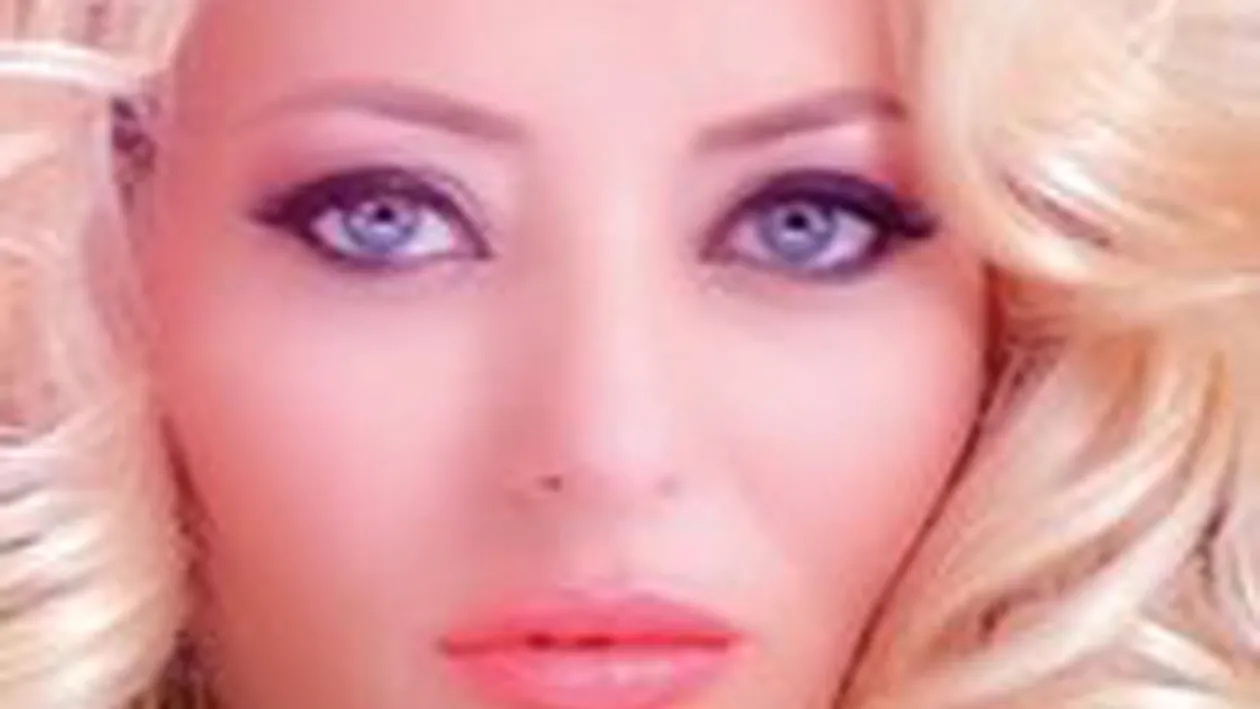 Delia Matache si-a impodobit bradul! Vezi cat de inventiva a fost artista!