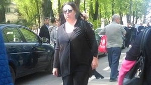 Cum a apărut Oana Roman la înmormântarea Ionelei Prodan!