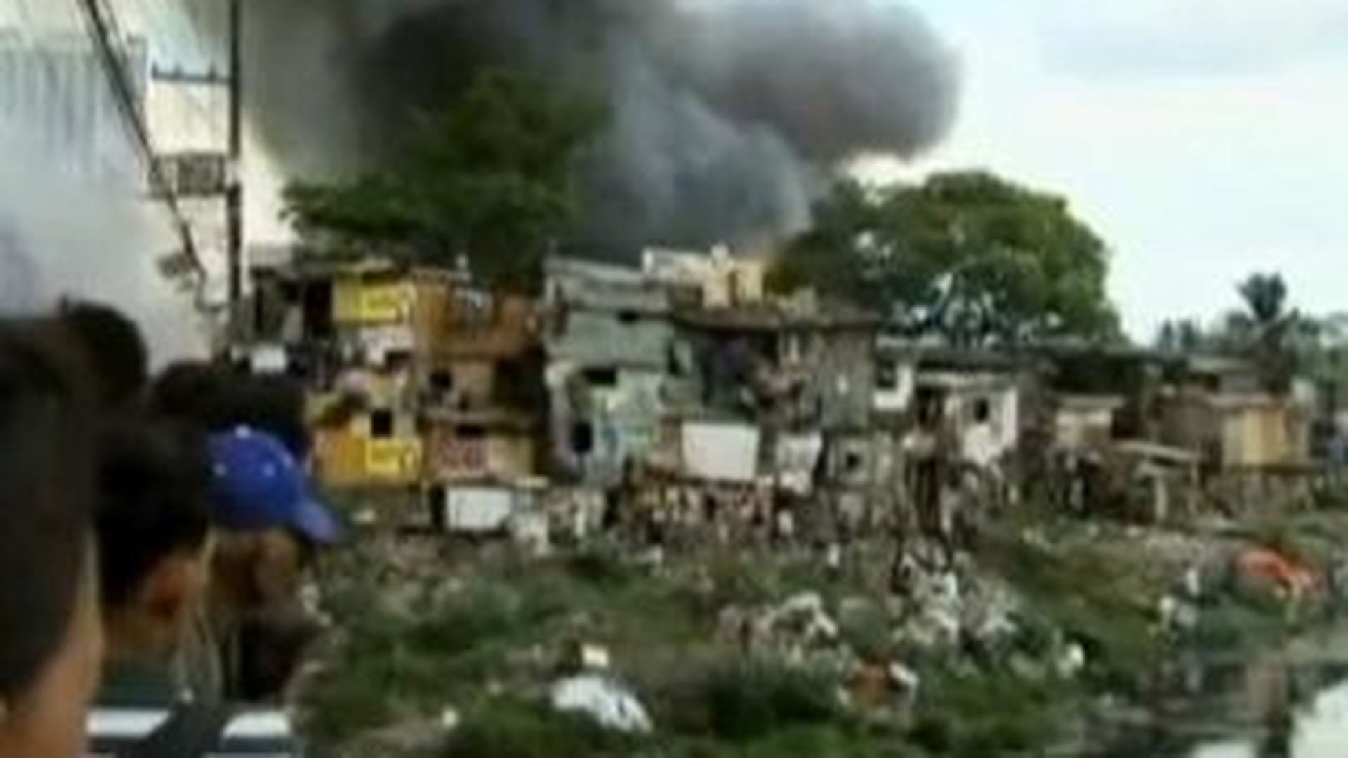 Incendiu de proportii in Filipine: 4.000 de familii au ramas fara case