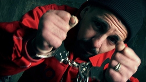“Shoby” de la Codul Penal, vanat de recuperatori! Rapperul trebuie sa achite daunele pentru accidentul in care a omorat o gravida!