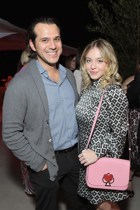 Jonathan Davino și Sydney Sweeney participă la cina InStyle și Kate Spade la Spring Place pe 23 octombrie 2018 în Los Angeles, California. Foto: Profimedia