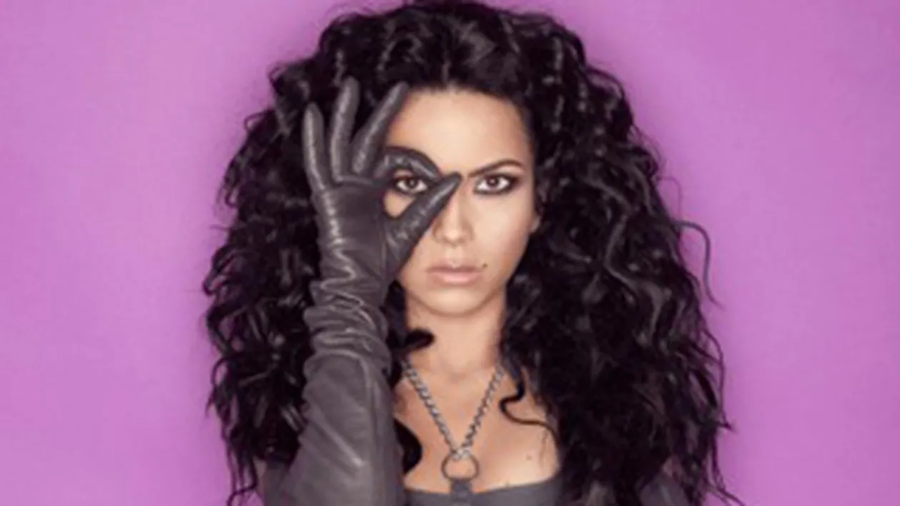 Inna este suspectata ca face parte din Ordinul llluminati alaturi de Lady Gaga!