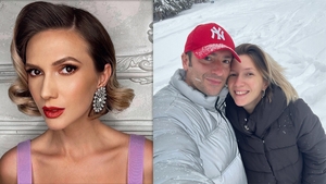 Adela Popescu, surpriză, după surpriză din partea soțului său: “Eu – acasă, la un smoothie, băieții – pe pârtie, la un ski”. A avut lacrimi în ochi după ce a primit imagini de la Radu Vâlcan