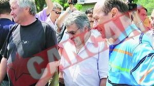 SEFUL STATULUI, Asteptat la o nunta In Retezat