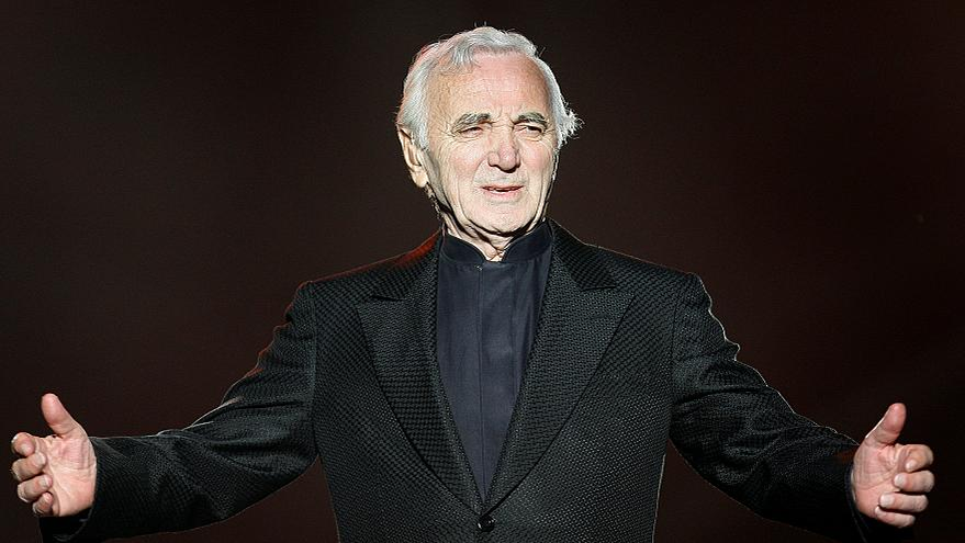 Charles Aznavour a murit în urma unei insuficiențe cardio-respiratorii
