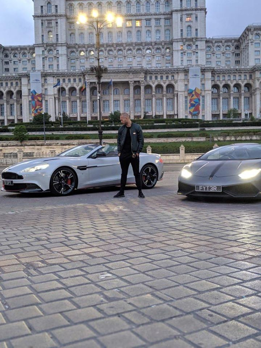 Andrew Tate, reținut într-un dosar pentru omor și trafic de droguri. Primele declarații ale fostului “cumnat” al Biancăi Drăgușanu