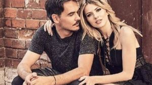 Ce a făcut Răzvan Simion la scurt timp după ce s-a despărţit de Lidia Buble. Cine este tânăra cu care s-a afişat: “Party”