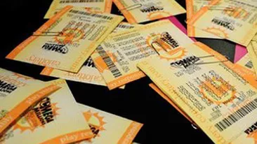 SUA are un nou bogatas! Premiul de 640 de milioane de dolari al loteriei a fost castigat!