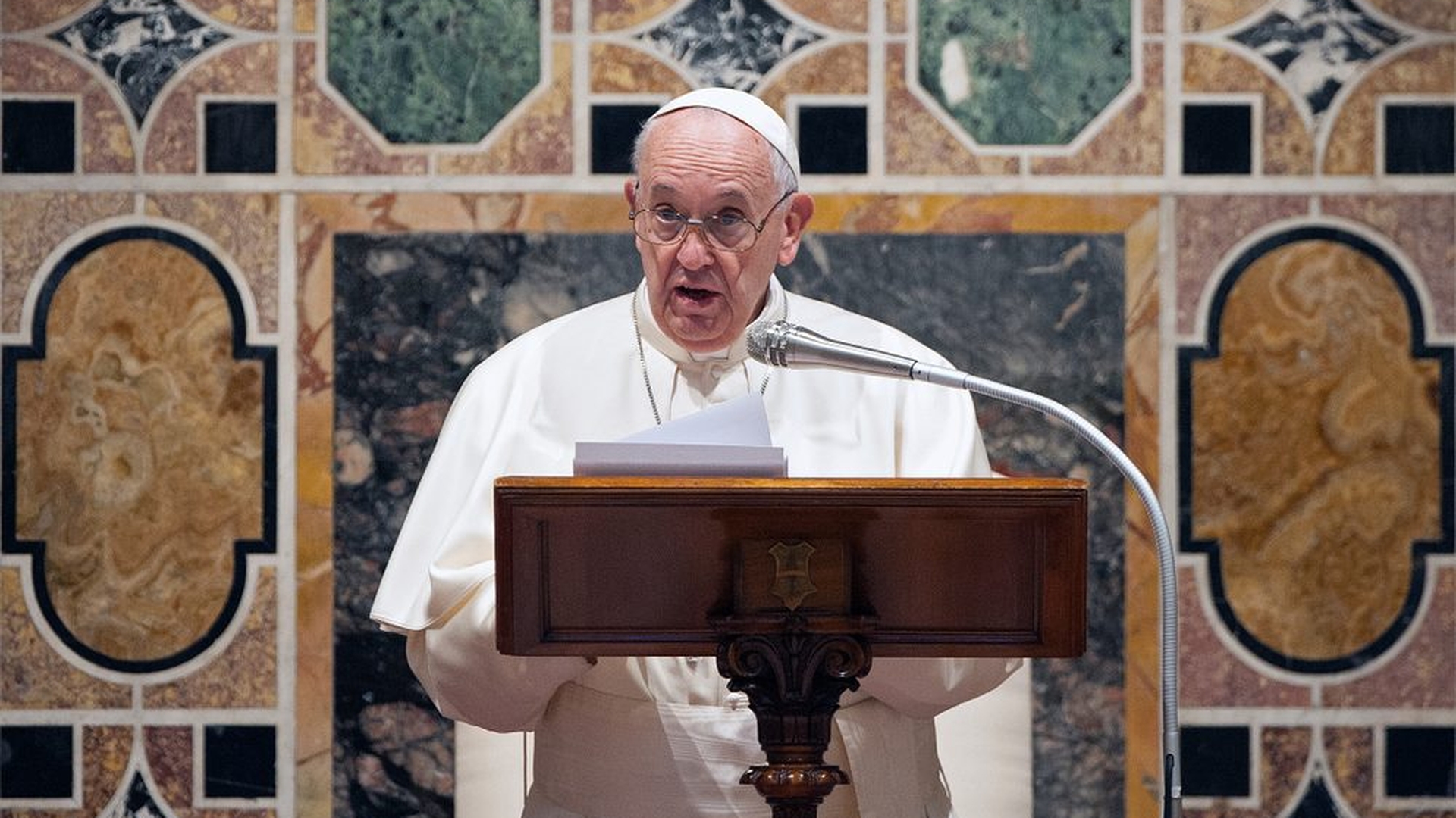 Avertisment dur lansat de papa Francisc: „Este corect să omori o viață pentru a rezolva o problemă?”