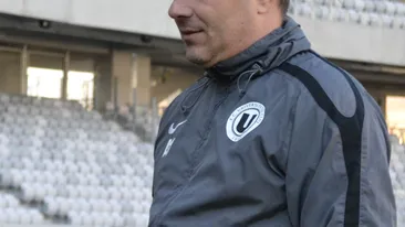 Patronii U Cluj sunt milionari în euro, dar jucătorii nu şi-au luat banii de 5 luni! Şumudică: “Trăim din mila clujenilor”