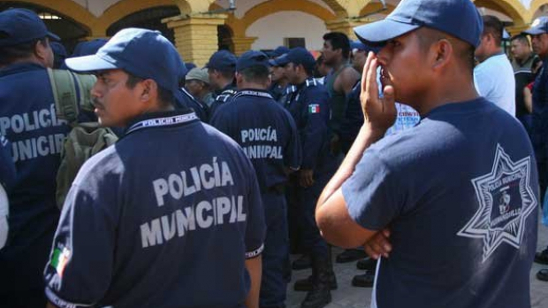 Imposibil, dar adevărat! Două oraşe au rămas fără poliţişti. Toţi oamenii legii au fost arestaţi