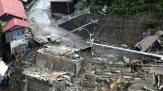 Cel putin 41 de morti si mii de sinistrati in Japonia in urma trecerii taifunului "Talas"