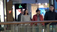 Ultimele filmari prenatale ale Antoniei! Cum a fost filmata de paparazzi alaturi de Alex Velea in mijlocul mall-ului!