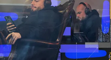 Cu câteva zile în urmă s-a tuns, acum... BRomania nu-și dă căștile jos nici în restaurant