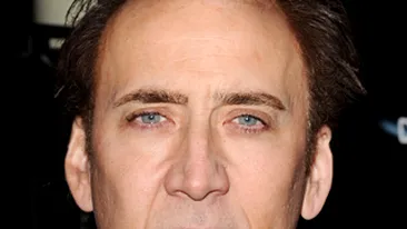Nicolas Cage a dat afara din casa un barbat dezbracat, care intrase prin efractie