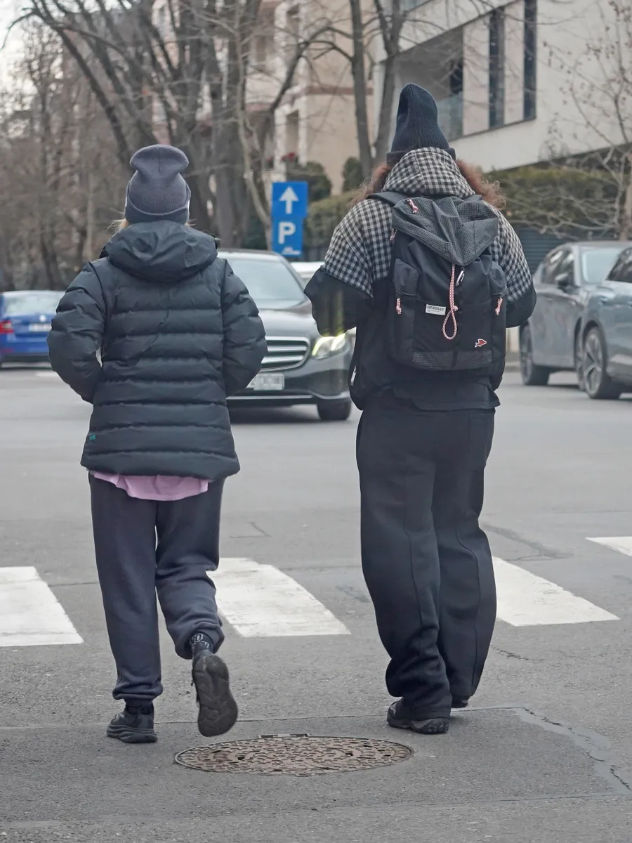Cei doi erau foarte bine echipați pentru orice fel de activitate sportivă