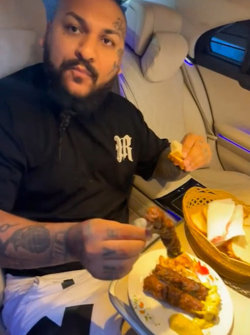 Dani Mocanu vorbește pentru prima dată despre iubita, cunoscută pe Tik Tok. (sursa: FACEBOOK.COM)