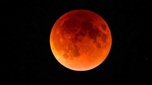 21 ianuarie - eclipsă totală de lună. Cum va fi observată „Super Luna sângerie a lupului” în România
