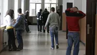 Copil de 14 bani batut de politistii tulceni. L-au luat la palme si…