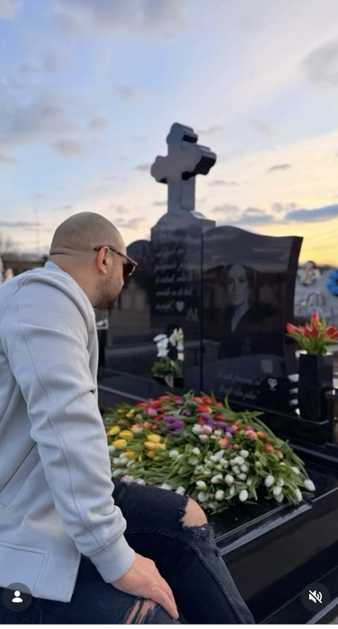 Gestul făcut de Claudiu Molnar la mormântul soției, chiar de Ziua Îndrăgostiților. Ți se rupe sufletul!
