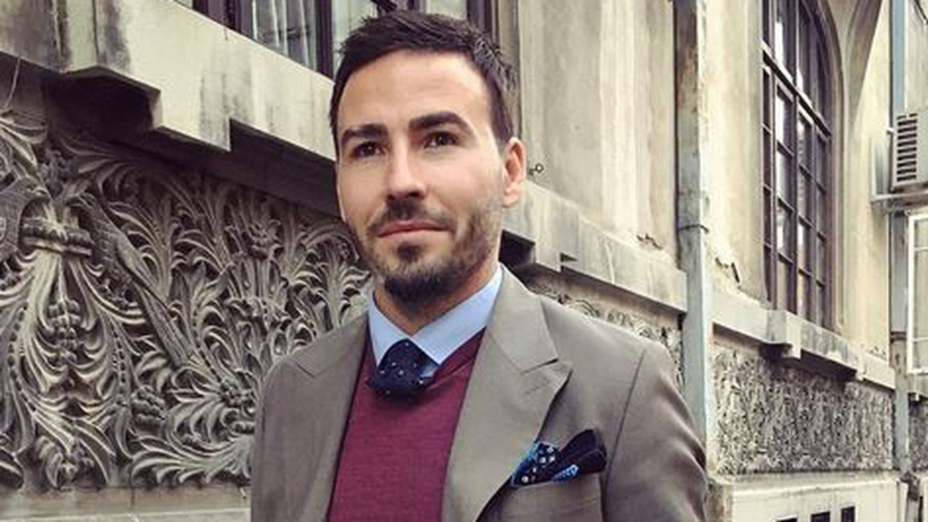 „Prinţul“ ADI CRISTEA s-a „cuminţit“ de ziua sa de naştere? Ea i-a fost alături şi l-a vrăjit total: „Prinţesa mea...“