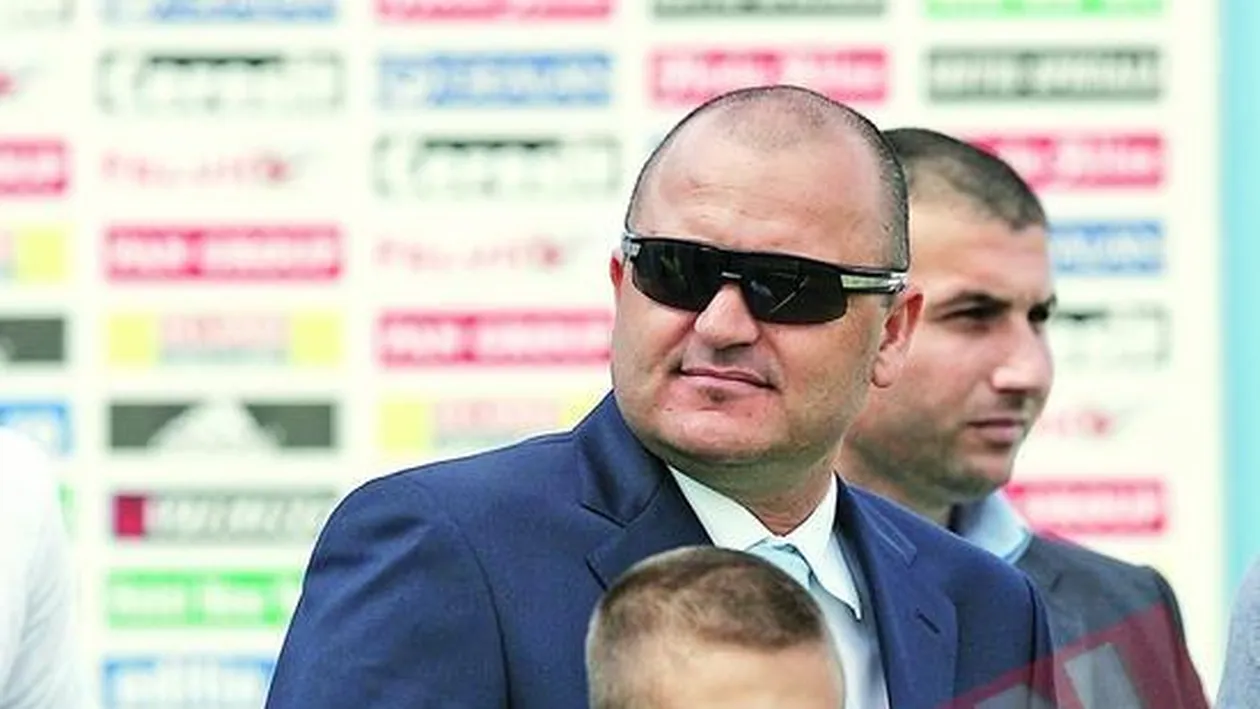 Patron de club la 12 ani