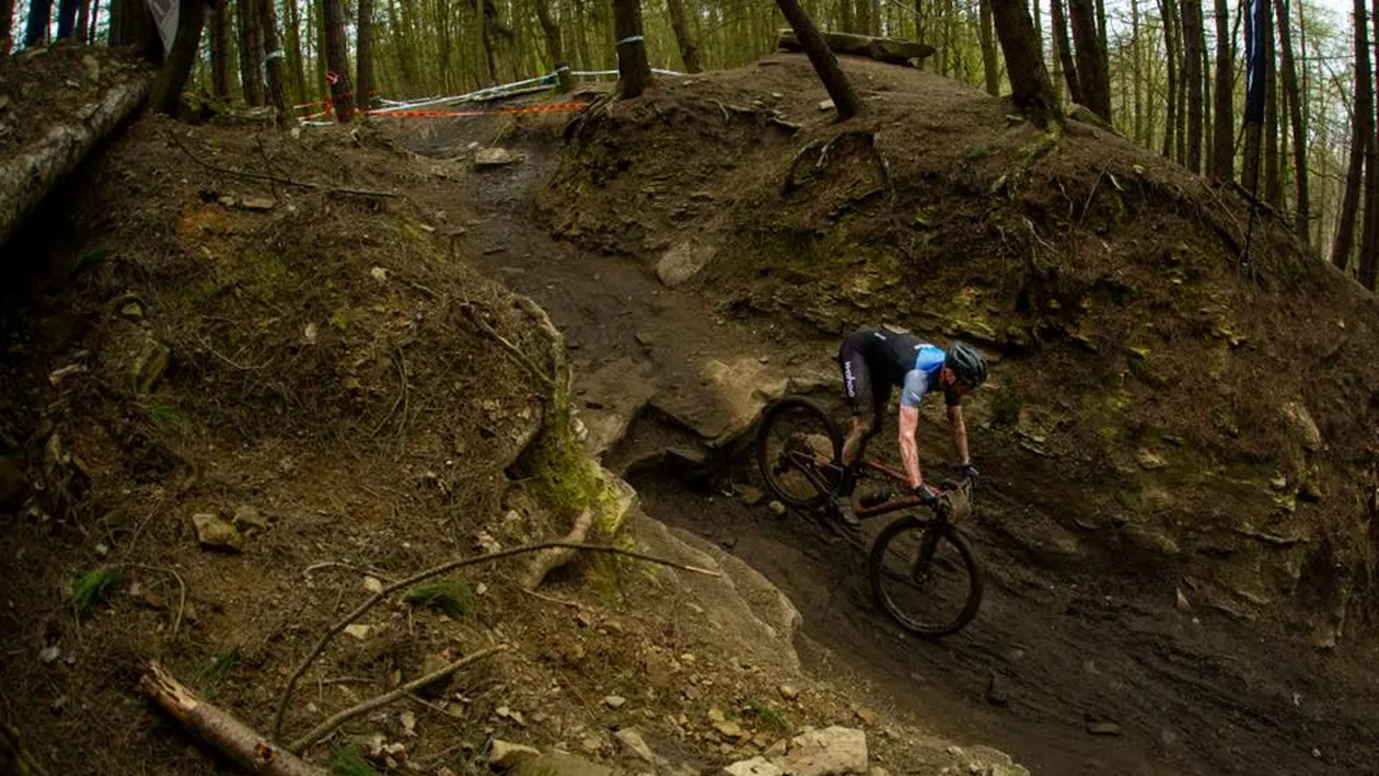 Tragedie în lumea sportului! Un ciclist a murit în somn la câteva zile după ce a câștigat titlul în Scoția