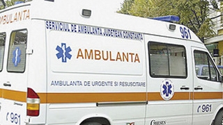 Un mort si patru raniti in urma unui accident pe DN 7, unde un TIR a lovit un autoturism