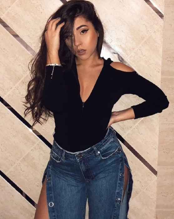 Nicole Cherry, cu lenjeria intimă la vedere azi-noapte, la Elle Style Awards 2019