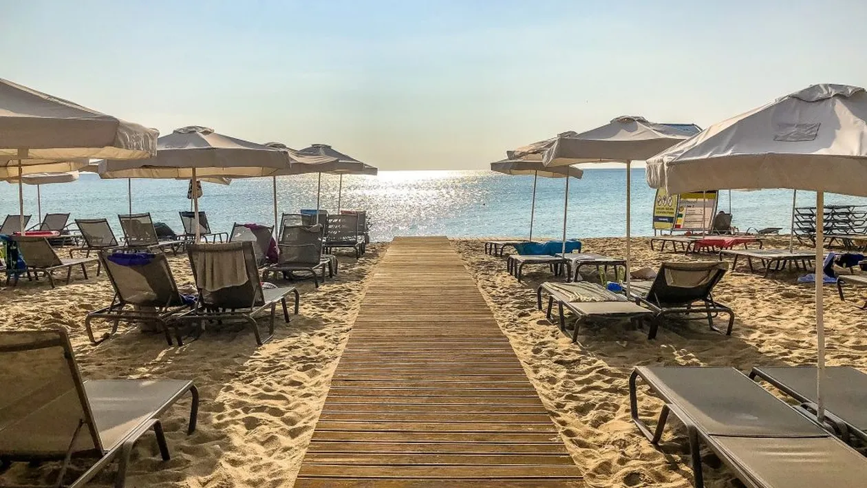 Raed Arafat îi avertizează pe românii care și-au programat vacanțe în Bulgaria: „Este posibil să se ia decizia”