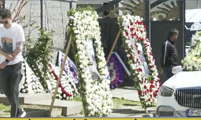 Primele imagini de la înmormântarea lui David. Tânărul care s-a stins pe locul din dreapta în BMW-ul din Snagov a fost condus pe ultimul drum