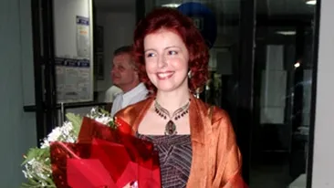 S-a reintors pe scena!