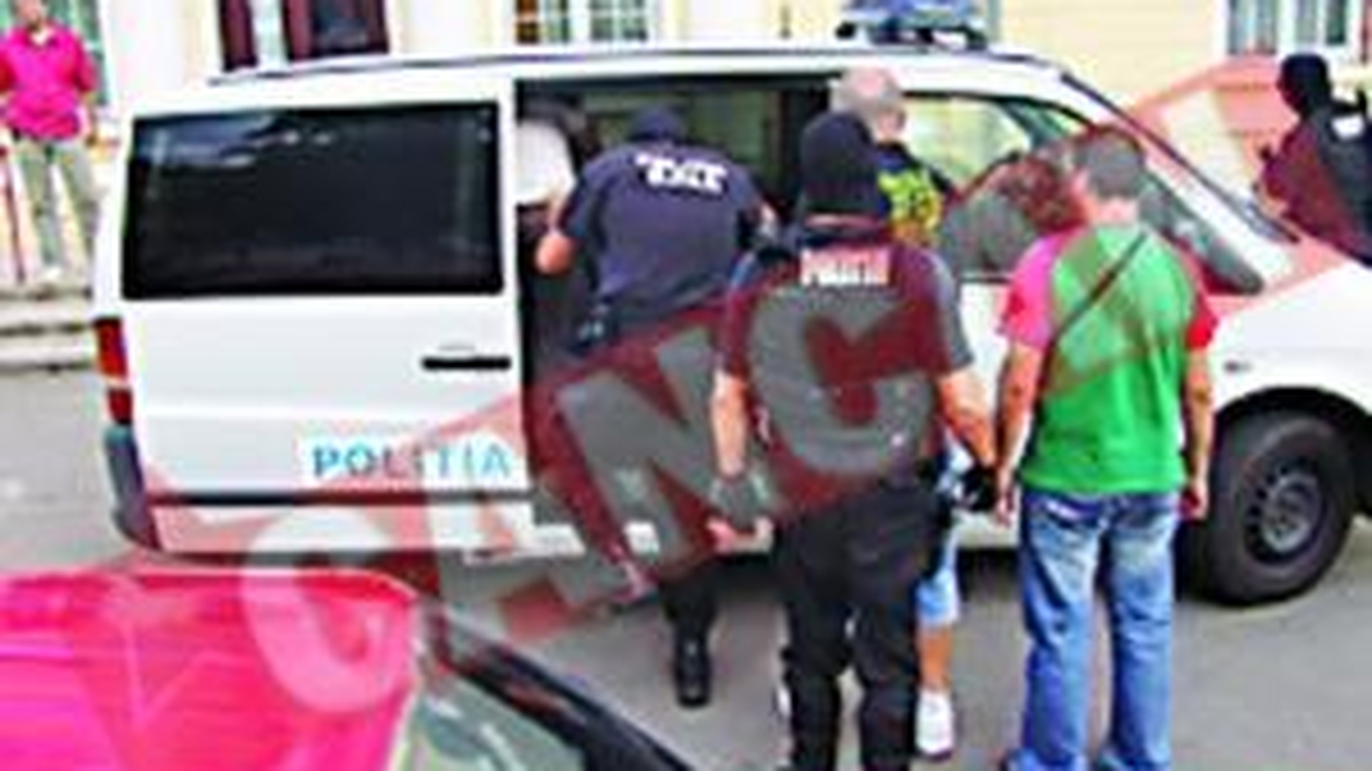 Un jandarm consumator de droguri ii "da in gat" pe politistii antidrog
