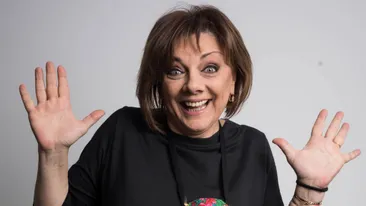 Actrița Carmen Tănase desființează toate ”pițipoancele”: ”Au cioc de raţă, bot de raţă şi arată toate la fel!