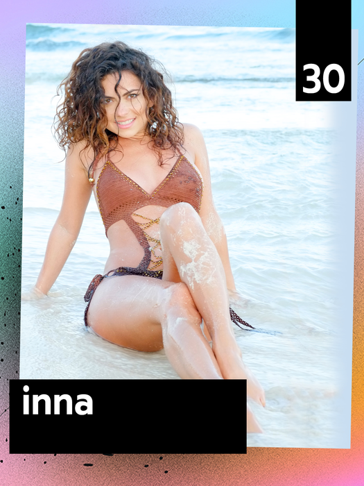 Aloooo, Anna Lesko, Inna, Francisca… TOP sexy-vedete care s-au jucat cu fundulețul în nisip!