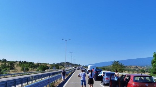 Vești bune pentru românii care vor să plece în Grecia! Nu vor mai sta la cozi