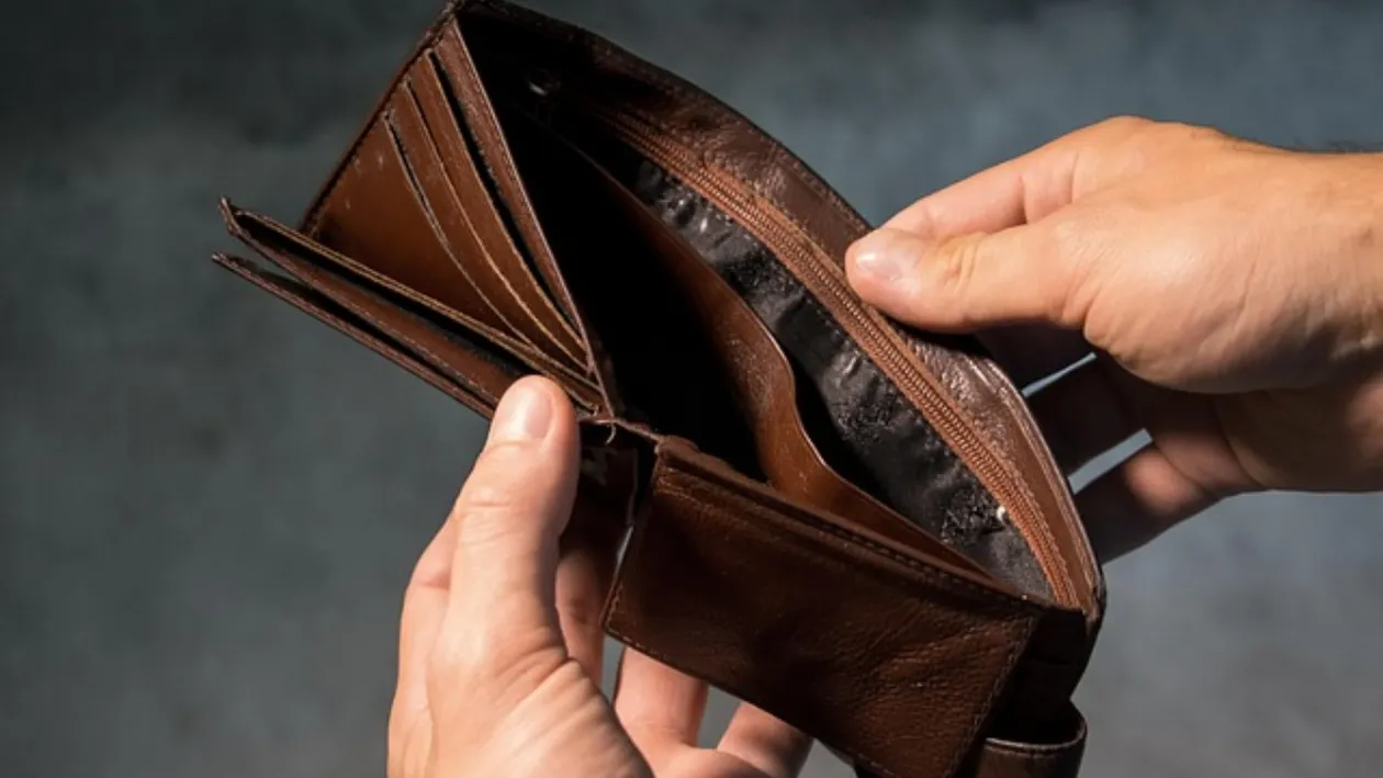 Buzunarele românilor, lovite de hotărârea luată de politicieni. Ciucă transmite că există un pericol care nu trebuie neglijat