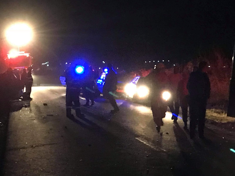 Accident cumplit în Ialomița! Un mort și 6 răniți în urma impactului dintre o mașină și o căruță