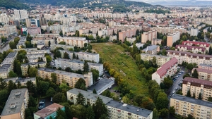 Orașul din România în care chiria costă cât două treimi din salariu. Unde plătești cel mai puțin
