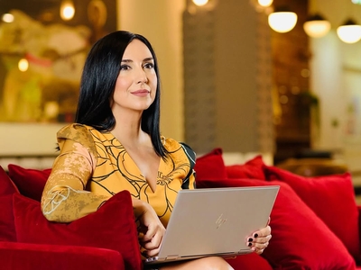 Prezentatoarea TV revine pe sticlă, după 7 ani de absență. Cu ce post a semnat fosta vedetă TVR