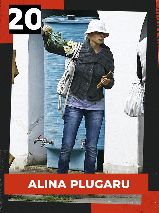 Topul vedetelor care au o legătură strânsă cu Dumnezeu. Monica Gabor, Bianca Drăgușanu, Roxana Vancea… Cine e cea mai evlavioasă?