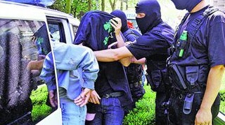 Teroristi capturati de romani