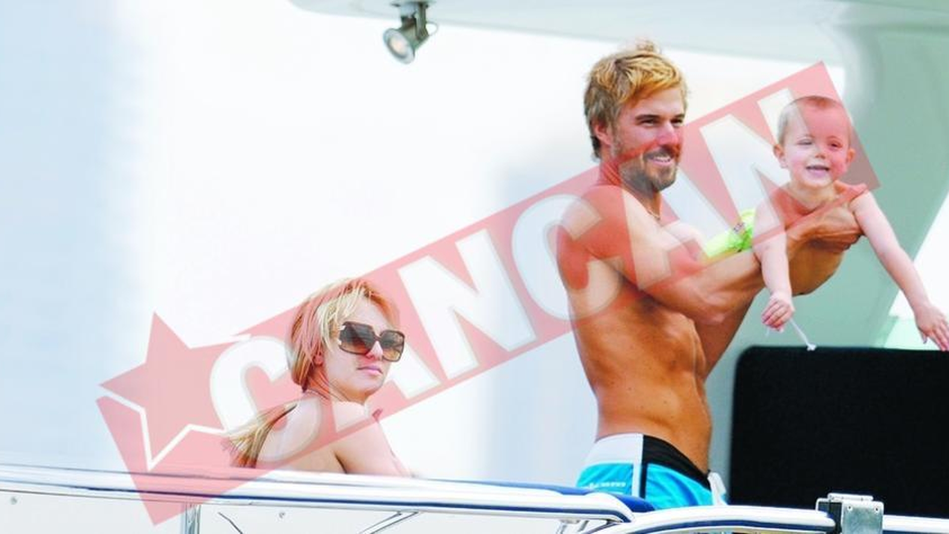 Cum ii mai rasfata pe copiii lui Britney!