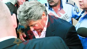 Sorin Ovidiu Vintu a iesit incruntat din arest