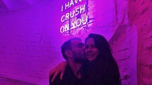 Nora preşedintelui şi-a asumat prima relaţie la 10 ani de la divorţ,  iar noi avem dovada!