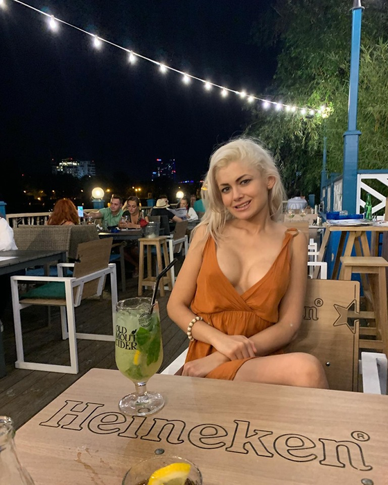 În 2013, anorexica Flavia Apostol avea doar 38 kg la 1.72 m! Cum arată acum și câte kilograme are