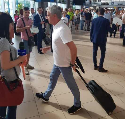 Jose Mourinho, la București! Giovani Becali l-a așteptat la aeroport. Motivul pentru care portughezul a sosit în România